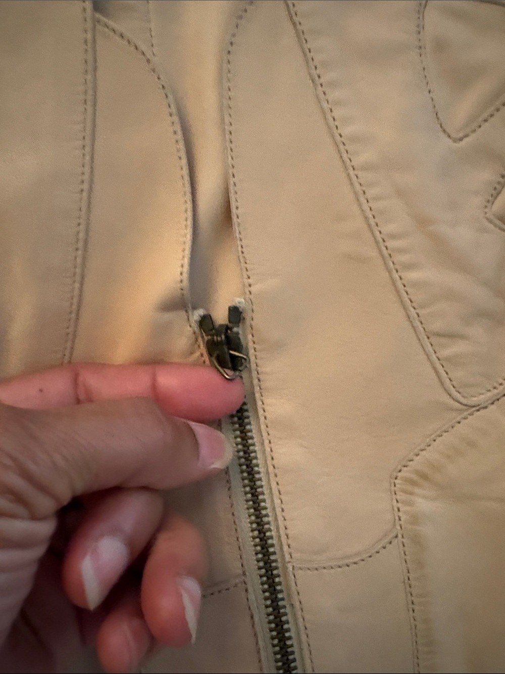 Authentic vintage Alexander McQueen Leather Jacket - Picture 10 of 16